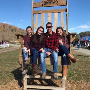 Meet your Posher, Lily